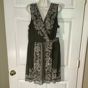 Signature Olive and Cream Floral Midi Dress